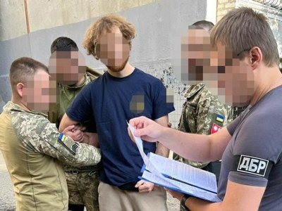 В суд передали дело харьковчанина, который сбежал с места службы и призвал правоохранителей его поймать