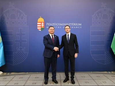 Министр иностранных дел Казахстана прибыл с официальным визитом в Венгрию