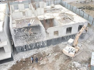 Очередной ЖК сносят в горах Алматы