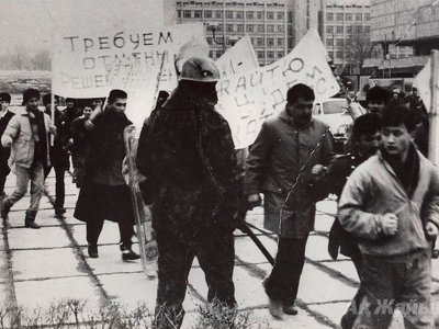 Was Kazakh 1986 uprising triggered by Soviet plan to ‘separate’ oil-rich regions?