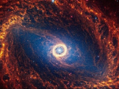 Телескоп Джеймса Уэбба сделал необычные снимки 19 близлежащих спиральных галактик