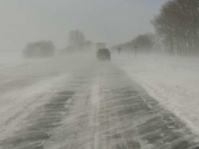 Какие дороги остаются закрытыми из-за непогоды в Казахстане