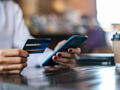 В Украине ограничат денежные переводы: Гетманцев рассказал о новой инициативе