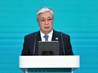 Токаев раскритиковал сохранившуюся практику командных перемещений