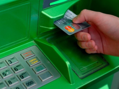 ПриватБанк объяснил блокировку счетов клиентов, которым исполнилось 45 лет