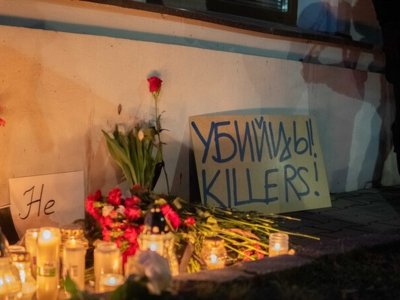 Мать Навального потребовала завести дело за надругательство над телом сына