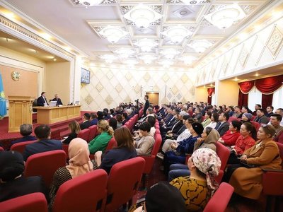 Серик Жумангарин и Нурлан Ногаев обсудили вопросы развития сельского хозяйства и бизнеса с предпринимателями Мангистау