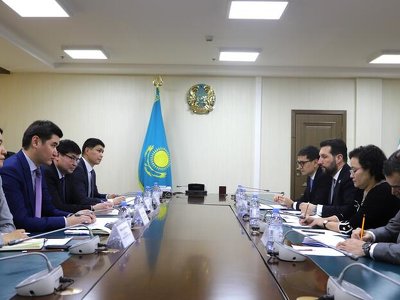 Министр финансов РК Мади Такиев встретился с главой Европейского банка реконструкции и развития (далее – ЕБРР) по Казахстану Хусейном Озханом