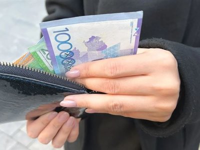 Банкротами признаны около 10 тысяч казахстанцев