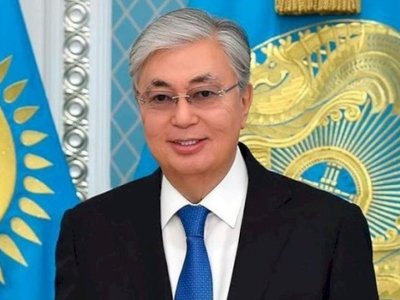 Касым-Жомарт Токаев поздравил казахстанцев с Днем благодарности