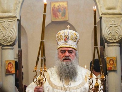 Митрополит Урбниси и Руиси владыка Иоб призывает к освобождению Саакашвили