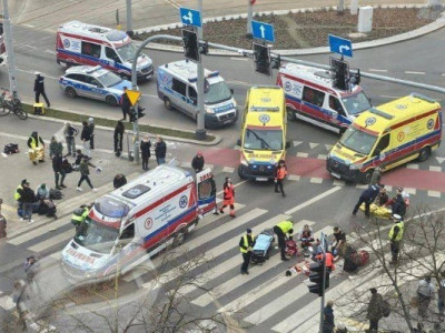 В Польше водитель въехал в толпу, пострадали украинцы