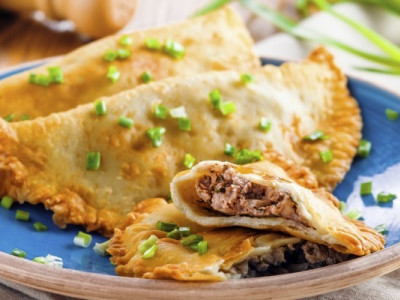 Чебуреки по классическому рецепту: вкусно и просто