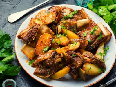 Вкуснейшие свиные ребра с картошкой: идеальный ужин без хлопот и забот