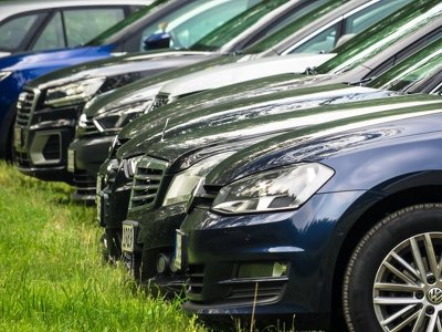 Украинцы в марте завезли в полтора раза больше подержанных авто из-за границы: самые популярные модели