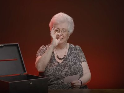 Начала работать шесть лет назад: 70-летняя эскортница похвасталась, что переспала с 1000 мужчин