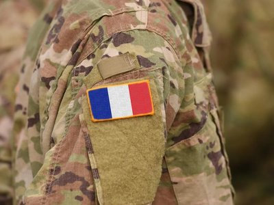Половина французской молодежи готова воевать в Украине, чтобы защитить Францию, – опрос