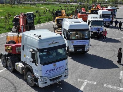 ИЗ ТУРКЕСТАНСКОЙ ОБЛАСТИ ДЛЯ БОРЬБЫ С ПАВОДКАМИ В АТЫРАУ НАПРАВЛЕНО 160 ЕДИНИЦ ТЕХНИКИ