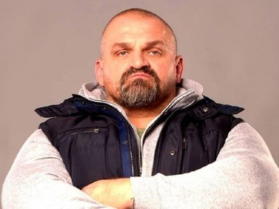 У Василия Вирастюка родился четвертый сын, но не от жены: подробности новой любви спортсмена