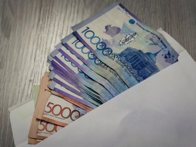В Усть-Каменогорске подполковника полиции оштрафовали на 3 500 000 тенге за взятку
