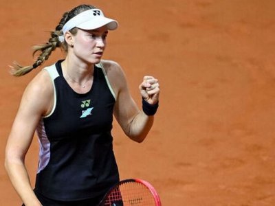 Елена Рыбакина впервые вышла в полуфинал турнира в Штутгарте