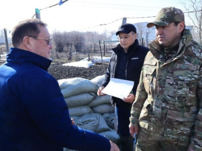 Страна тонет, глава МЧС Чингис Аринов практически не выходит на публику. Почему?
