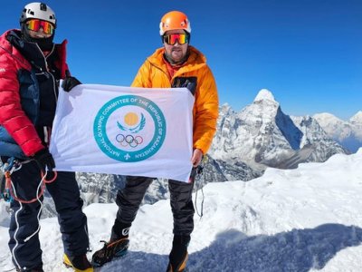 Первая женщина-казашка отправилась покорять Эверест