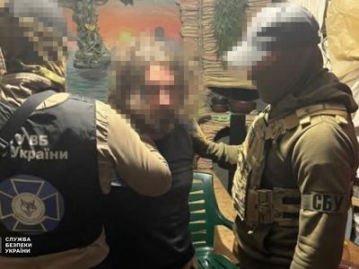 Хотел отомстить за судимость. СБУ задержала одессита, подозреваемого в корректировке ударов по зданиям Службы безопасности и прокуратуры