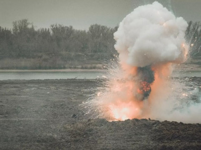 Земля ему стекловатой! Под Белгородом пропагандист Россия 24 эпично самоликвидировался