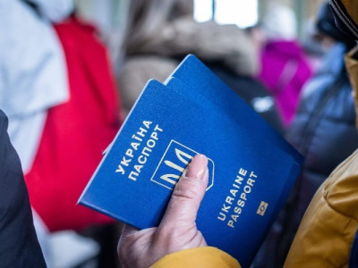 Кому из мужчин за границей придется срочно  вернуться в Украину