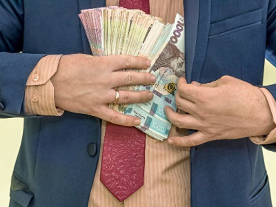 Сколько денег украинцы держат на депозитах в банках: астрономическая сумма