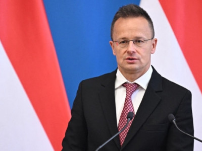 Венгерский министр обвинил ЕС в прекращении транзита нефти РФ через Украину