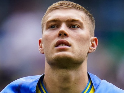 Официально: Артем Довбик - игрок Ромы!