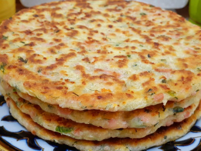 Возьмите стакан кефира и приготовьте целую гору вкуснятины с оригинальной начинкой