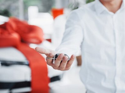На новые авто украинцы потратили 15 млрд грн в августе: самые популярные марки