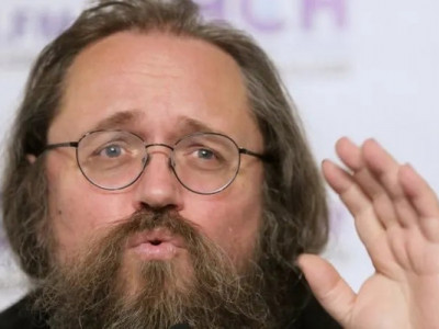 РФ отказала Кураеву в снятии с него статуса иноагента