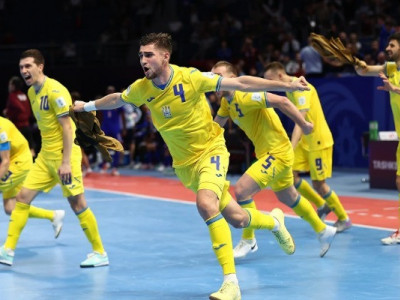 Украина впервые в истории стала бронзовым призером чемпионата мира по футзалу, разгромив Францию. Фото, видео