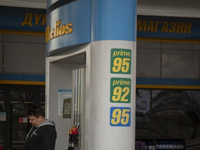 Ежемесячно из Казахстана в Кыргызстан незаконно вывозится до 10 тыс. тонн ГСМ, заявили в АФМ