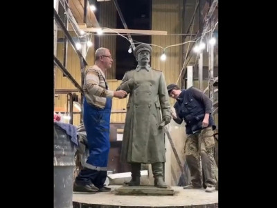 В России установят памятник Сталину