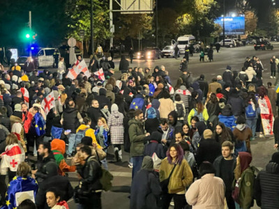 В Тбилиси прошла массовая антиправительственная акция из-за итогов парламентских выборов