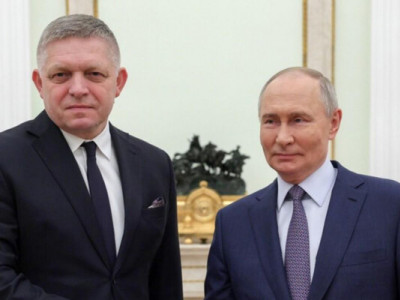 Путин пообещал Фицо альтернативные пути поставки газа Словакии