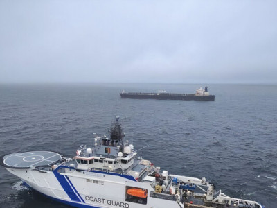 Экипаж танкера теневого флота РФ угрожал перерезать и другие кабели в Балтийском море – расследование
