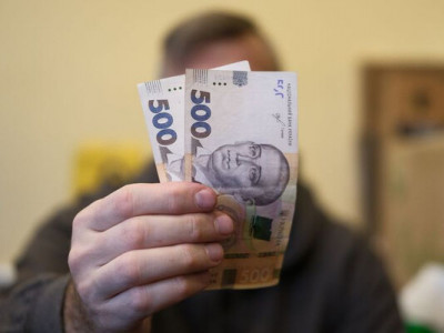 Новая денежная помощь от государства: кому выдают от 1300 гривен
