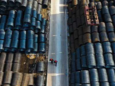 Китай вводит ответные пошлины на ряд канадских товаров