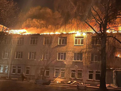 Удар дронами по больнице в Харьковской области: произошел пожар, есть пострадавшая
