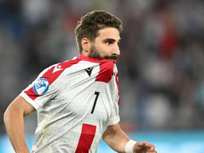 УЕФА наказал Грузию за поведение болельщиков на матче против Армении в Тбилиси