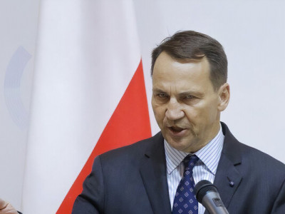 Сикорский: Венгрия не имеет моральной ясности по отношению к Украине, говорить с Будапештом – как со стеной
