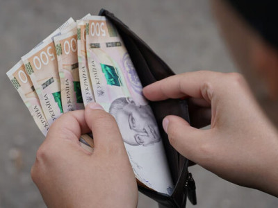 В Украине вырос средний размер зарплаты: названа сумма