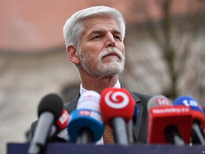 Президент Чехии объяснил, возможно ли введение миротворцев в Украину
