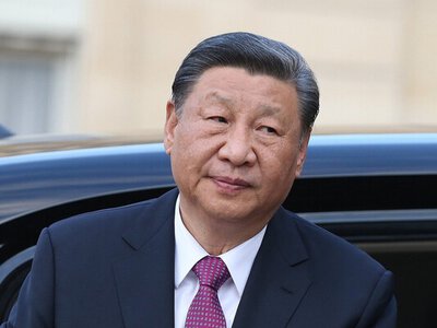 Оконфузилась с Путиным: что известно и как выглядит жена Си